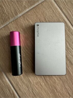 Mophie power bank charger